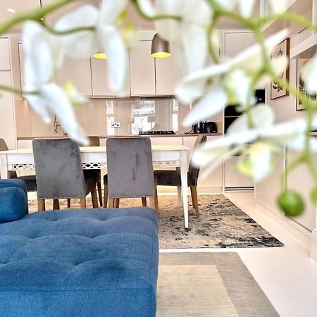 Stylish Apartment With Bbq Kensington Londra Dış mekan fotoğraf